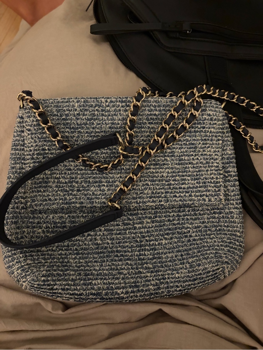 Talbots Woven Shoulder Bag in Navy and Cream with Gold Chain
